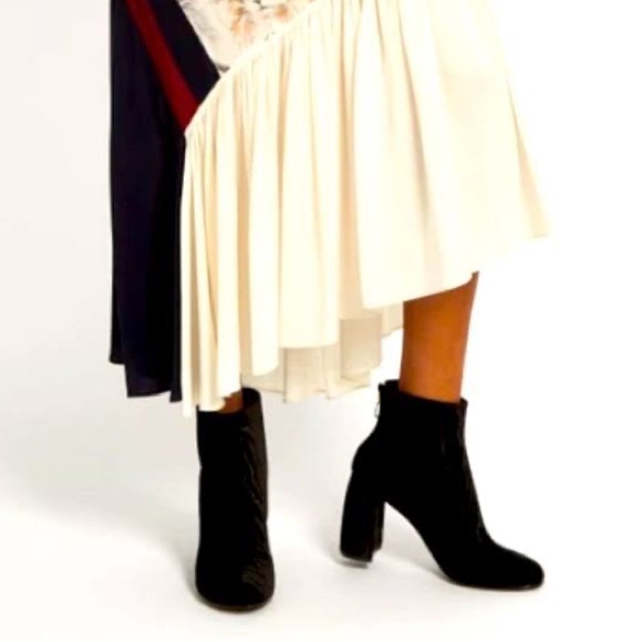 Stella McCartney Velvet Zip Up Ankle Boots - Picture 8 of 8